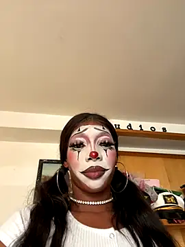 Snapshot of TIFFANYYSTAR chatting on 10.14.25 TIFFANYYSTAR online show from 10.14.25