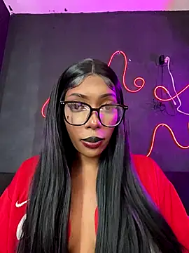 Snapshot of TIFFANYYSTAR chatting on 12.15.25 TIFFANYYSTAR online show from 12.15.25