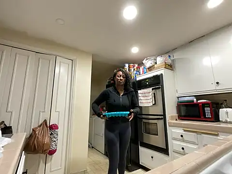 Snapshot of wynterheat chatting on 03.01.25 wynterheat online show from 03.01.25