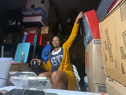 Snapshot of wynterheat chatting on 11.06.25 wynterheat online show from 11.06.25