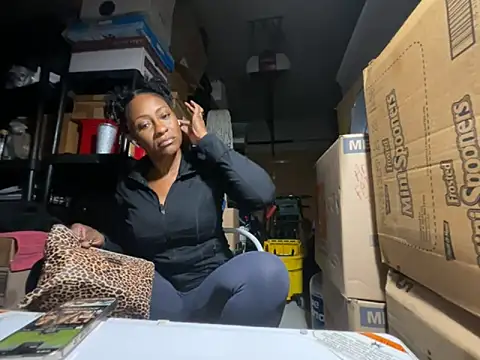 Snapshot of wynterheat chatting on 11.18.25 wynterheat online show from 11.18.25