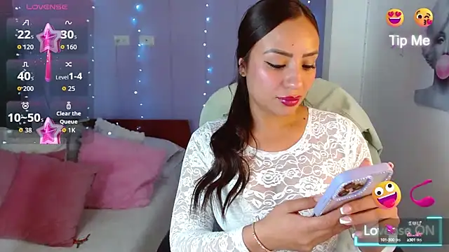 Paulina 627 online show from 10.17.25