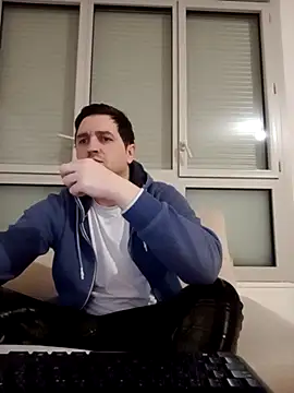 Snapshot of 00impera chatting on 03.14.26 00impera online show from 03.14.26