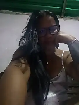 Snapshot of Sikiu_40 chatting on 12.22.25 Sikiu 40 online show from 12.22.25