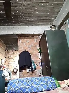 Snapshot of Deathsoul02 chatting on 12.05.25 Deathsoul02 online show from 12.05.25