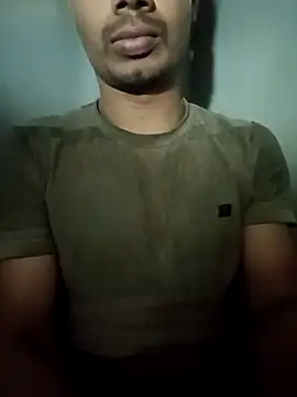 Snapshot of 900irani chatting on 02.20.25 900irani online show from 02.20.25