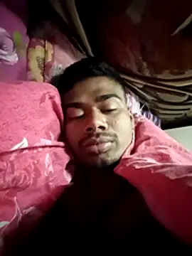 Snapshot of 900irani chatting on 12.17.25 900irani online show from 12.17.25