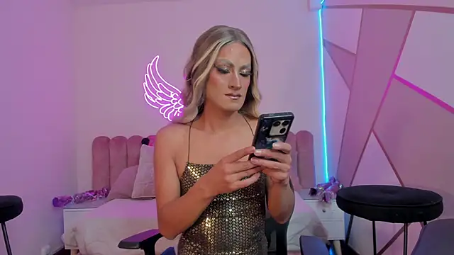  scarletmoore online show from 02.01.25