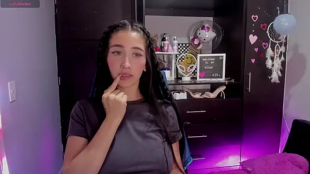 Snapshot of Emilytafur chatting on 01.16.26 Emilytafur online show from 01.16.26