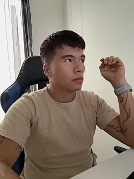 Logan smith1 online show from 02.28.26