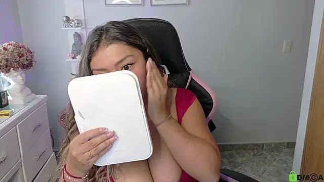 Melannyy  online show from 05.27.26