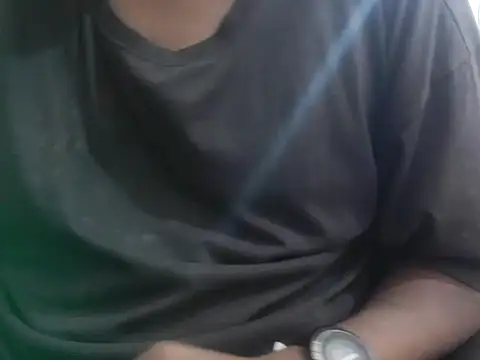 Snapshot of Average_Indian chatting on 11.14.25 Average Indian online show from 11.14.25