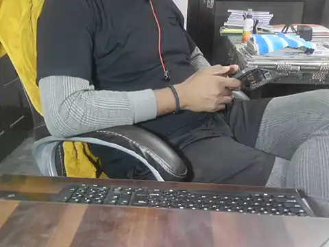 Average Indian online show from 11.17.25