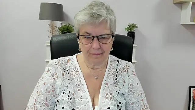 IrisDream online show from 06.12.26