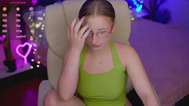 SilverrMoon online show from 12.02.25