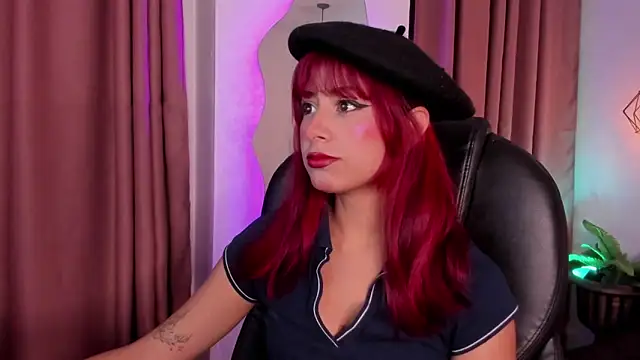 Snapshot of cloe__palmer chatting on 03.11.25 cloe palmer online show from 03.11.25