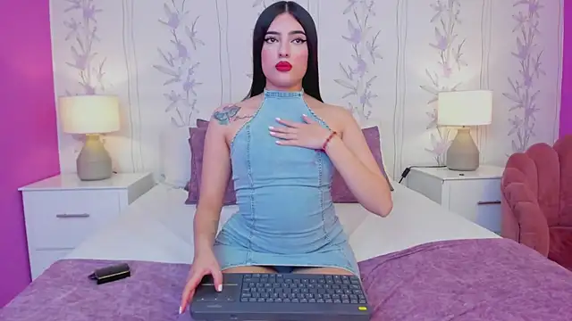 MadissonBacker online show from 02.19.25