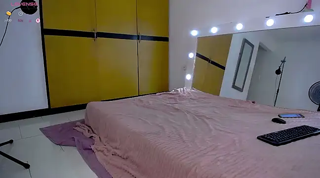 Snapshot of diabla_sexyboobs chatting on 03.12.25 diabla sexyboobs online show from 03.12.25