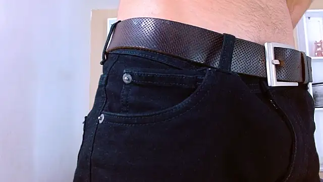 Snapshot of Liam_crox chatting on 01.10.25 Liam crox online show from 01.10.25