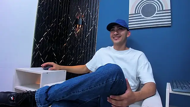 Snapshot of Liam_crox chatting on 01.28.25 Liam crox online show from 01.28.25