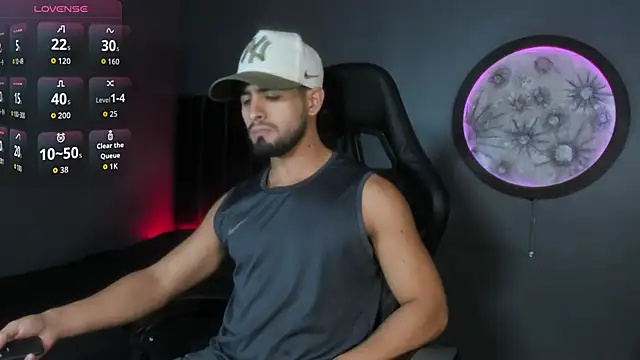 khriss brown online show from 11.18.25