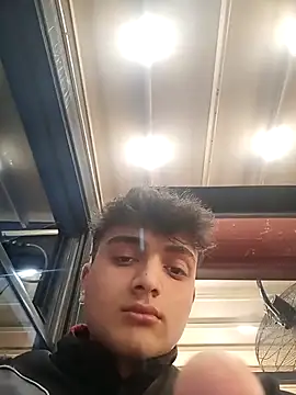 Snapshot of boy_3835 chatting on 03.15.25 boy 3835 online show from 03.15.25