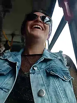 Snapshot of sophie_banger chatting on 09.26.25 sophie banger online show from 09.26.25