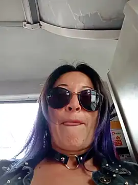 Snapshot of sophie_banger chatting on 10.03.25 sophie banger online show from 10.03.25