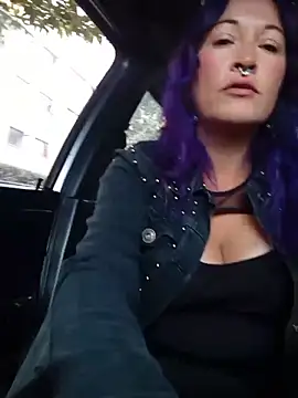 Snapshot of sophie_banger chatting on 10.08.25 sophie banger online show from 10.08.25