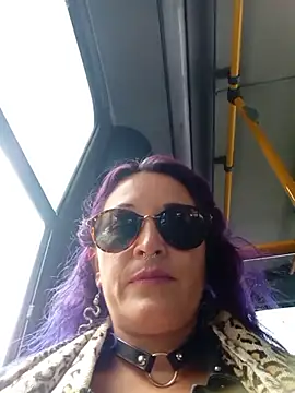 Snapshot of sophie_banger chatting on 11.20.25 sophie banger online show from 11.20.25