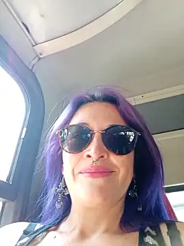 Snapshot of sophie_banger chatting on 11.21.25 sophie banger online show from 11.21.25