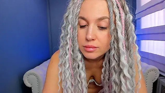 rock n roxy online show from 01.30.25