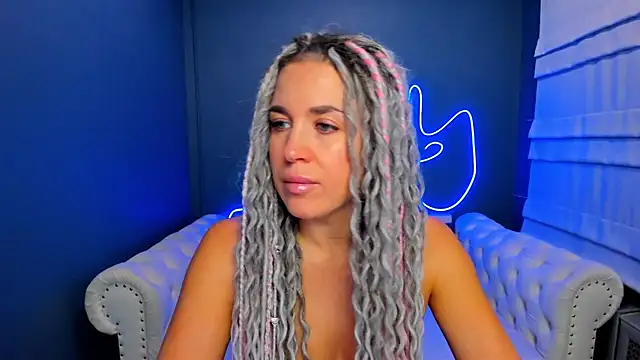 rock n roxy online show from 10.14.25