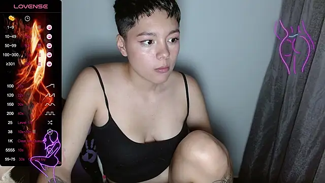 Snapshot of TRIXIE_TANG28 chatting on 02.15.25 TRIXIE TANG28 online show from 02.15.25