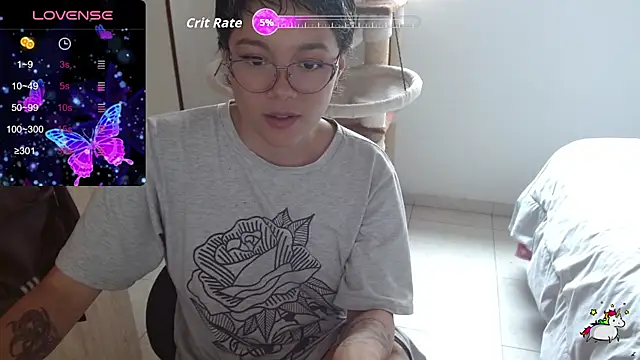 Snapshot of TRIXIE_TANG28 chatting on 10.09.25 TRIXIE TANG28 online show from 10.09.25