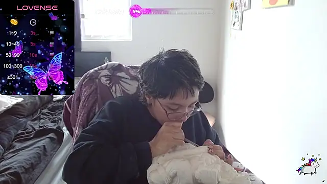 Snapshot of TRIXIE_TANG28 chatting on 11.16.25 TRIXIE TANG28 online show from 11.16.25