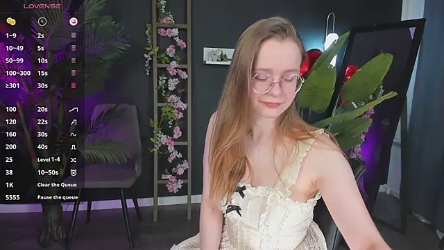 Snapshot of CassieCool chatting on 02.16.25 CassieCool online show from 02.16.25