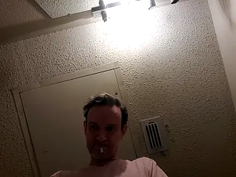 Snapshot of big8dall chatting on 12.19.25 big8dall online show from 12.19.25