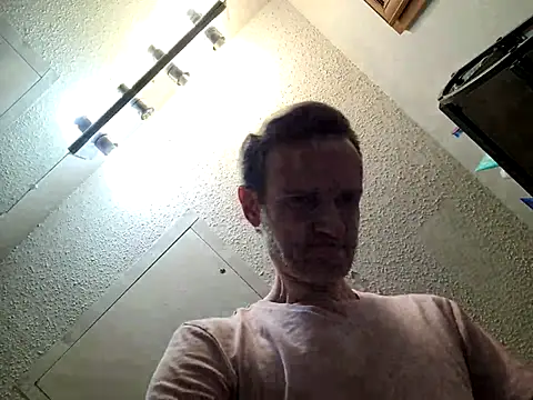 Snapshot of big8dall chatting on 03.04.26 big8dall online show from 03.04.26