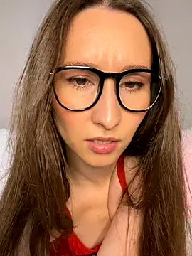 cutte dora online show from 11.14.25