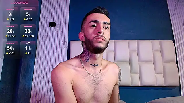 Snapshot of Marcelo_ruiz_ chatting on 01.28.25 Marcelo ruiz online show from 01.28.25