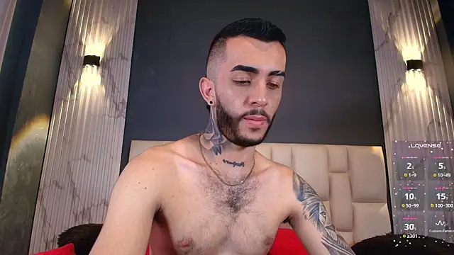 Snapshot of Marcelo_ruiz_ chatting on 11.03.25 Marcelo ruiz online show from 11.03.25