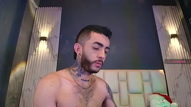 Snapshot of Marcelo_ruiz_ chatting on 12.05.25 Marcelo ruiz online show from 12.05.25