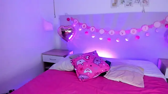 Kimkalifa  online show from 02.08.25