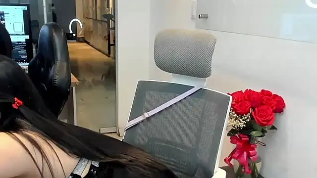 Kimkalifa  online show from 09.26.25