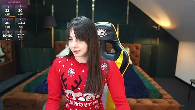 Snapshot of Alisa054 chatting on 12.25.24 Alisa054 online show from 12.25.24