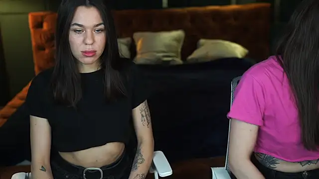 Snapshot of Alisa054 chatting on 01.18.25 Alisa054 online show from 01.18.25