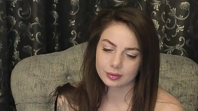 Snapshot of Alisa054 chatting on 11.11.25 Alisa054 online show from 11.11.25