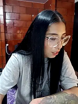 Snapshot of Raven__purple chatting on 01.23.25 Raven purple online show from 01.23.25