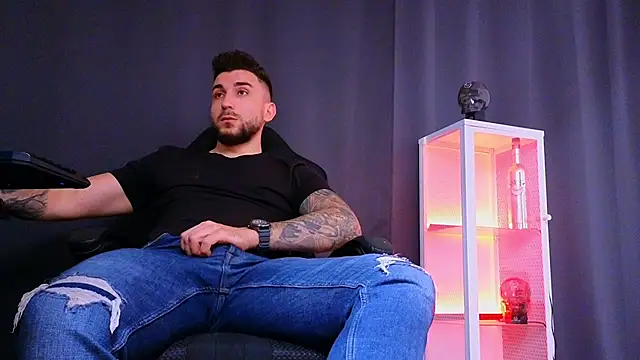 MightyAaron66 online show from 03.13.25